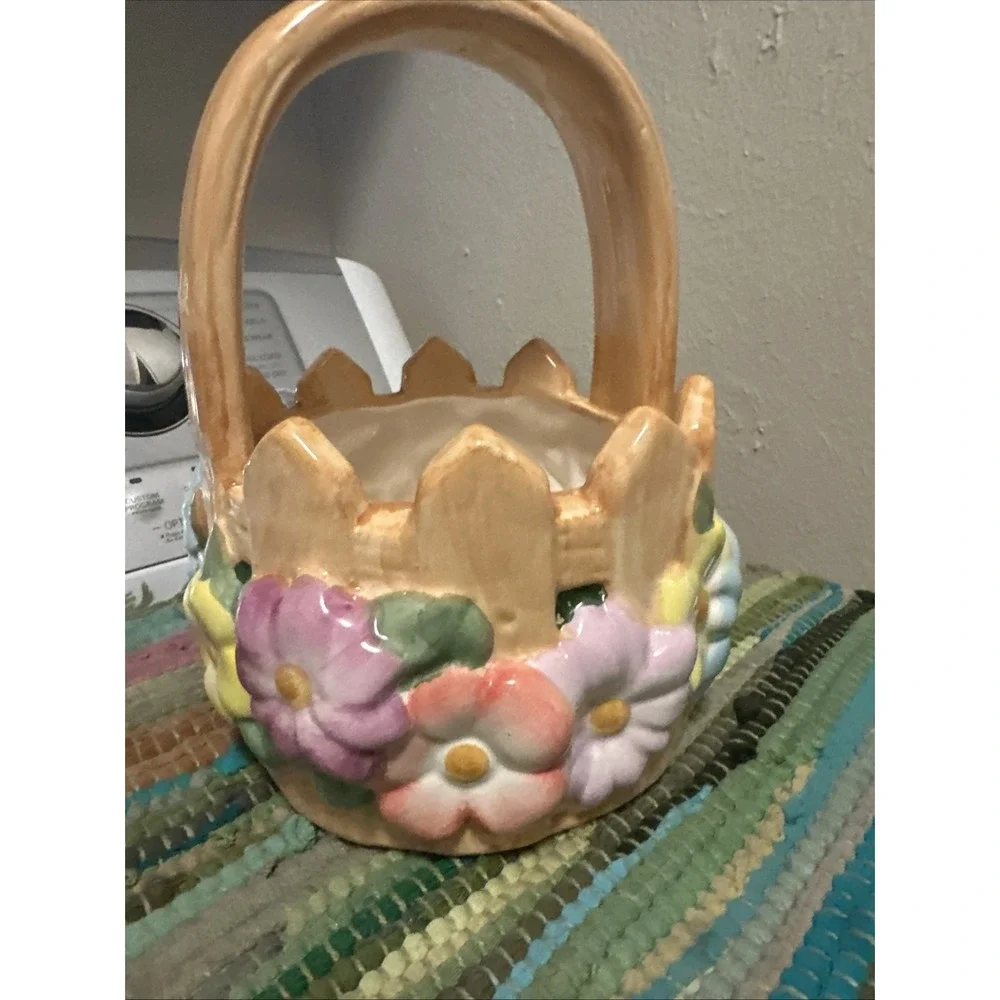 Teleflora Ceramic Picket Fence Basket with Flowers Spring Easter Decor Pastels‎